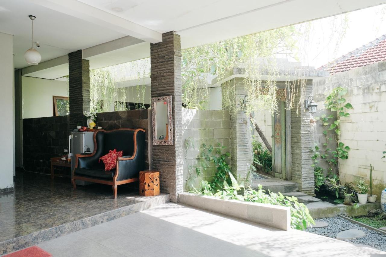 D'Tamblingan Guest House At Taman Griya Jimbaran Redpartner - Minimum Stay 30 Nights Exteriör bild